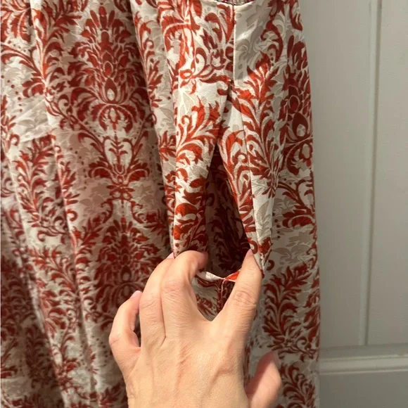 NWT BloomChic Red and Cream Patterned Midi Dress - Picture 4 of 5